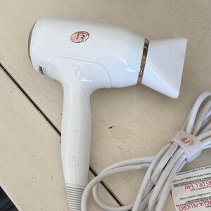 T3 Luxe White and Gold Hair Dryer